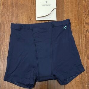Saalt girls teen period sport shorts